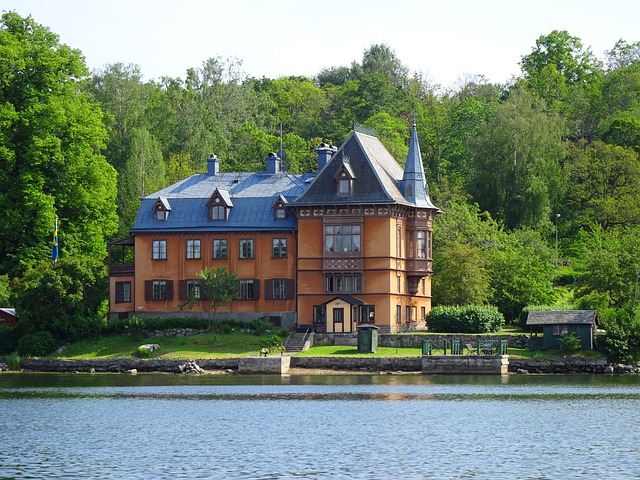 Sweden Lakefront Villas for Peaceful Travel