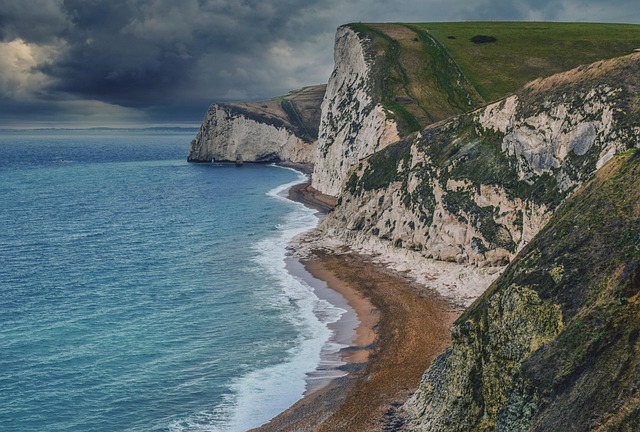 United Kingdom Coastal Villas for Sea Escapes